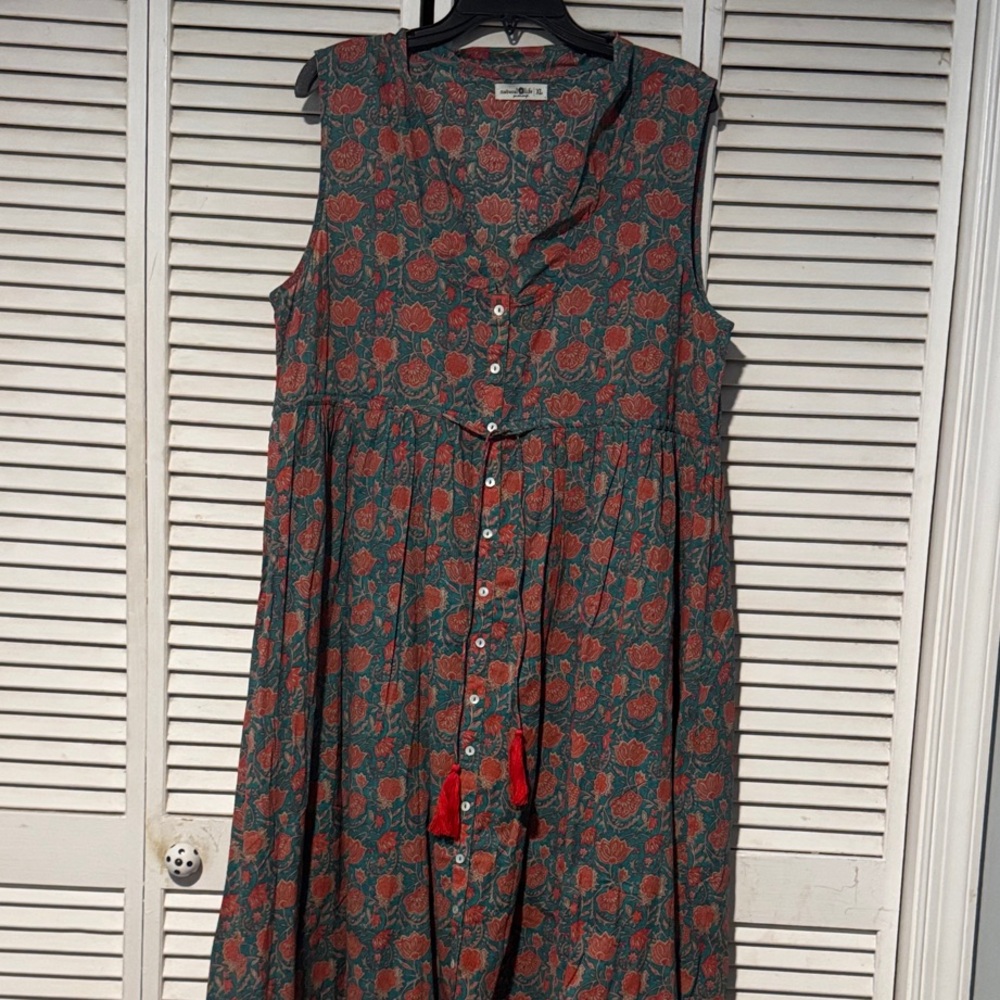 NATURAL LIFE Floral Button-Down Midi Dress